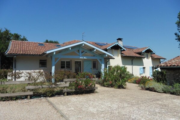 Gîte avec parking sécurisé