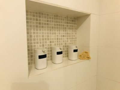 Suite Lavanda - AROMA SPA Recámara privada independiente con baño completo