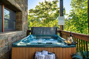 Bain à remous extérieur