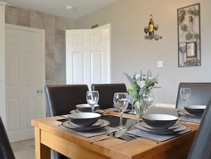 Charming dining area | Old Low Farm Cottage, Aldbrough, near Hornsea