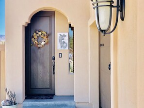 Seamless entry with self check-in makes loading and unloading a breeze.