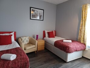 Ferndale House - Huku Kwetu (Luton) (4093)