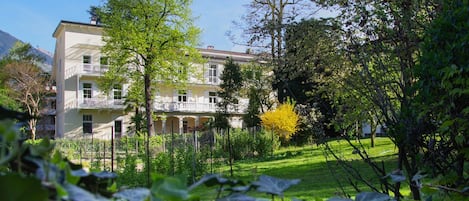 Residence Diana im Villenviertel in Zentrum von Meran