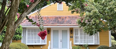 The Gallery cottage. Photo taken August 2022. 