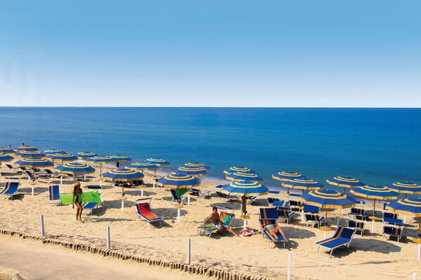 Vista spiaggia/mare