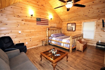 Beautiful Cabin sleeps 5