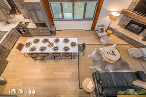 Overview of the spacious living area