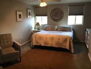 En-suite master with king bed 55 inch tv And walk in closet 