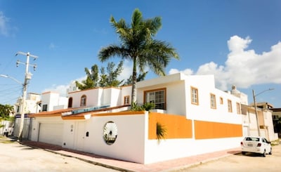 Puerto Juarez 4 Bedroom House Private Pool