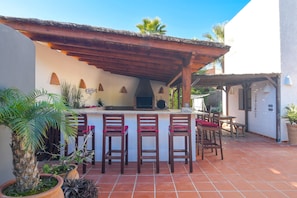 Terrasse et piscine
