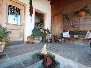 Propriété, Maison, Bùtiment, Domicile, PiÚce, Immobilier, Mur, Patio, Porche, Design Intérieur