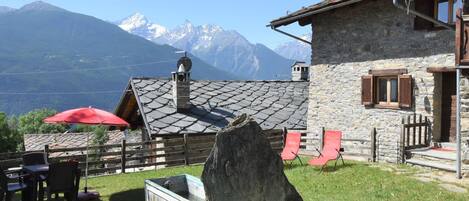 Propriété, Toit, Montagne, Chaîne De Montagnes, Alpes, Maison, Chalet, Station De Montagne, Tourisme, Zone Rurale