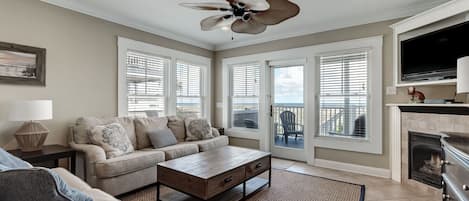 Beautifully Decorated Living Room with Flat Screen TV, Fireplace, and Gorgeous Ocean Front Views (Queen Sleeper Sofa)