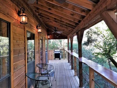 Stoney Porch Guest Cabin