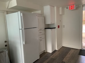 Kitchen - right