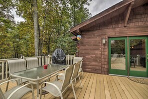 Deck | Outdoor Dining