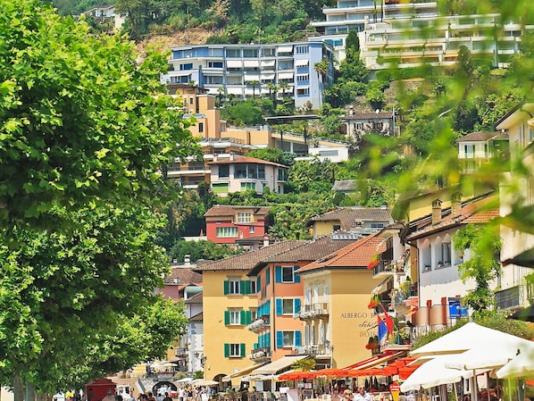Quartier, Zone RĂ©sidentielle, Ville, Ătablissements Humains, Zone Urbaine, Zone MĂ©tropolitaine, Ville, BĂątiment, Usage Mixte, Banlieue