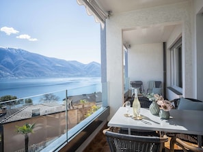 Möbel, Gebirge, Wohnung, Stuhl, Balkon, Meer, Resort, Küste, Eco Hotel, Grat