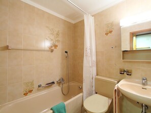 Badezimmer, Eigentum, Zimmer, Wand, Fliese, Interior Design, Fussboden, Zapfhahn, Armatur, Gips