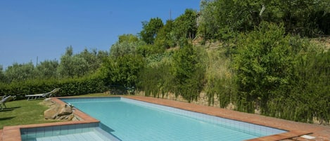 Water, Sky, Property, Swimming Pool, Rectangle, Wood, Body Of Water, Land Lot, Plant, Tree
