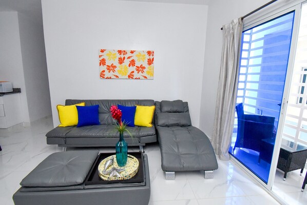 Living room with balcony 2