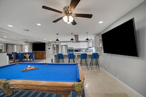Spielezimmer