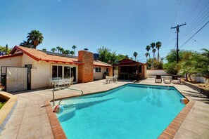 Building, Resort, Hotel, Water, Pool