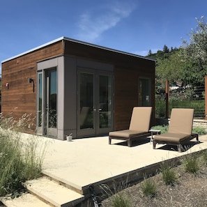 guest cottage right next to house and pool