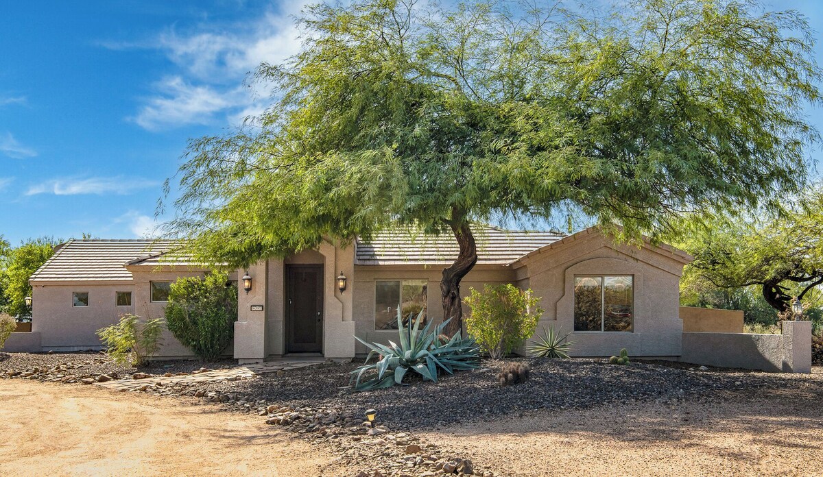 Ironwood by AvantStay | Secluded Ranch Home w/ Pool & Private Horse Stables!