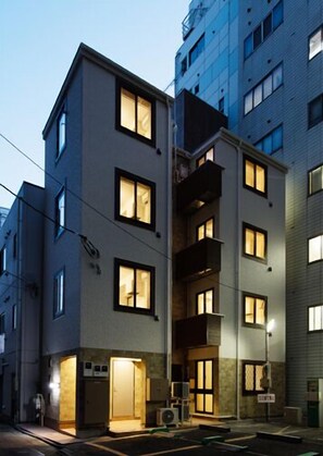 Ginza Tsukiji GUEST HOUSE 102. 