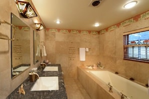 Main floor Bath with Infinity Tub
