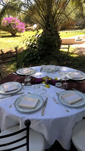 Outdoor dining