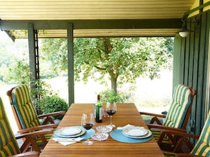 Table, Plante, Meubles, PropriĂ©tĂ©, Vaisselle, Vert, Chaise, FenĂȘtre, Bois, Design IntĂ©rieur