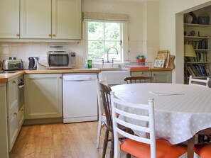Well equipped kitchen/ diner | Sunnybank, Newton St Margarets