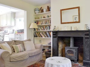 Characterful living room | Sunnybank, Newton St Margarets