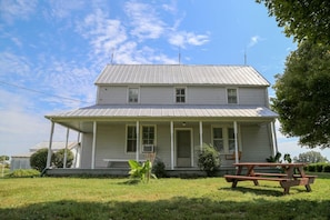 The Weber farmhouse is very clean and spacious with 3 large bedrooms!