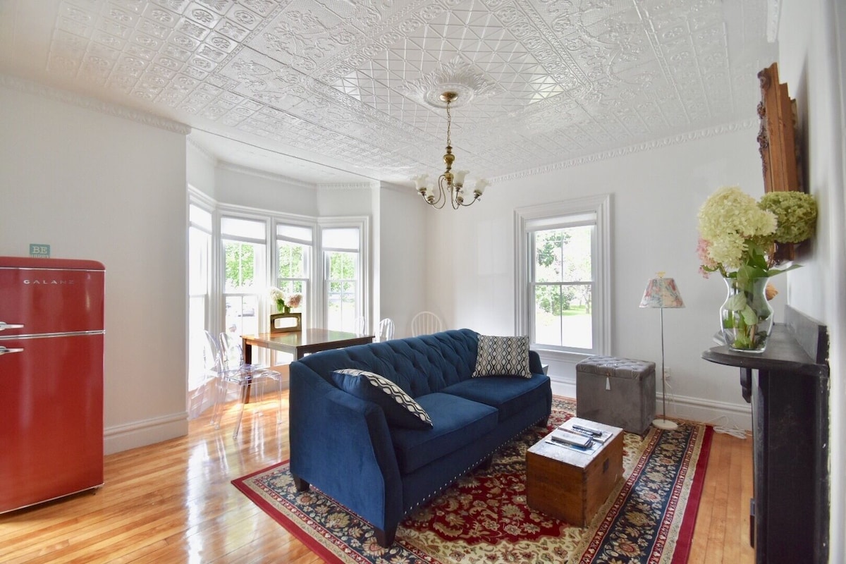 Beautiful Delightful 3BR Downtown Brunswick All King Beds