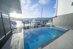 Utomhuspool
