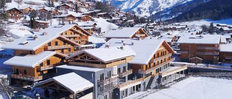 This residence is set in the North Savoy region of the French Alps