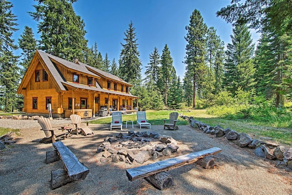 Cle Elum Vacation Rental | 3BR | 2.5BA | 1,700 Sq Ft | 2 Stories