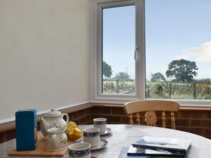 Conservatory with additional dining area | Cowdea 2, Bettiscombe