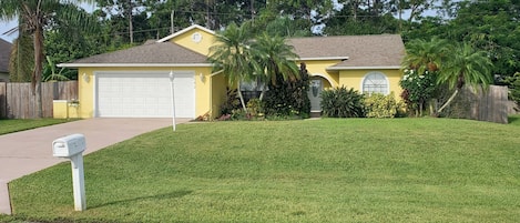 Front of the house. No neighbors to the front of the house - lake view.