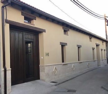 Casa rural “Villa Luthier” para 17 personas