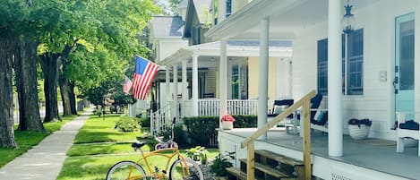 Relaxing front porch