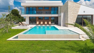 Picture of villa