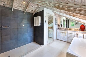 Easy Reach - Master bathroom