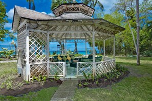 Spacious gazebo