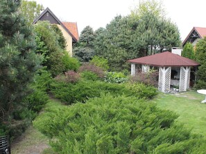 Propriété, Végétation, Maison, Paysage Naturel, Arbre, Lot Terre, Arbuste, Jardin, Chalet, Domicile