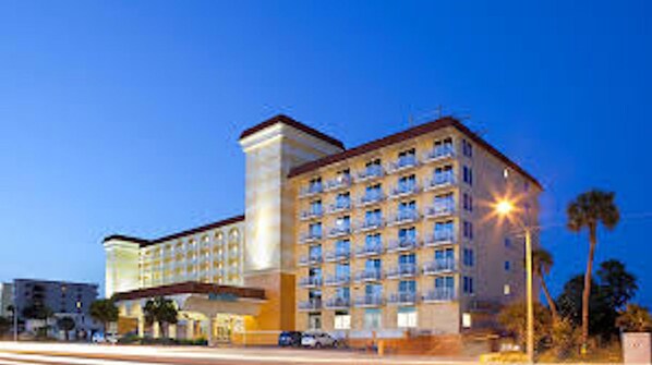 Casa Del Mar Resort