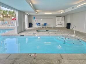 Pool inomhus/utomhus